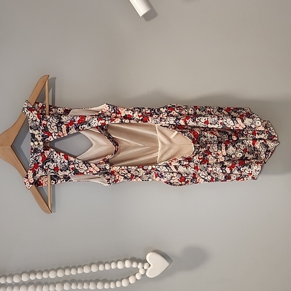 BCBGENERATION Floral Romper - Picture 5 of 7